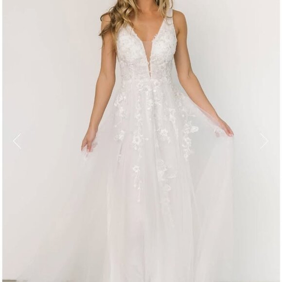 Baltic Born "Forever Tulle" Bridal Gown in Off White, Size Large - Picture 4 of 12